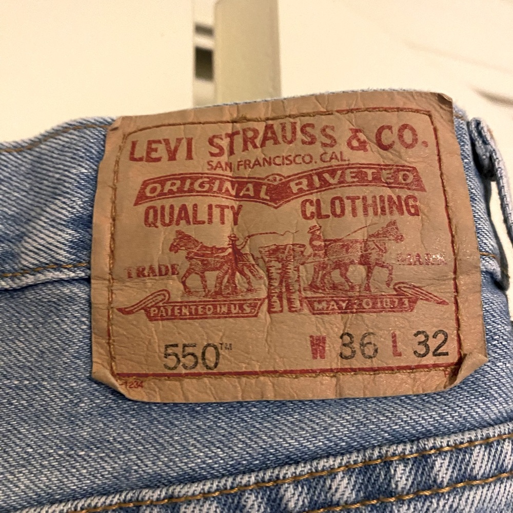 Levi’s 550 jeans 36 x 32; excellent condition; smoke-free / pet-free home
